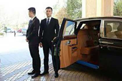 顧私人保鏢一天多少錢？（24小時保鏢多少錢？）